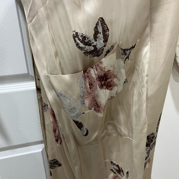 ARITZIA DUSTER - Picture 4 of 7